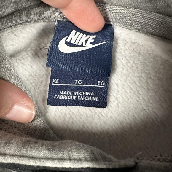 Nike Hoodie Mens XL Gray Short Sleeve Fleece Pullover Swoosh Logo 807410-063 - Picture 6 of 16